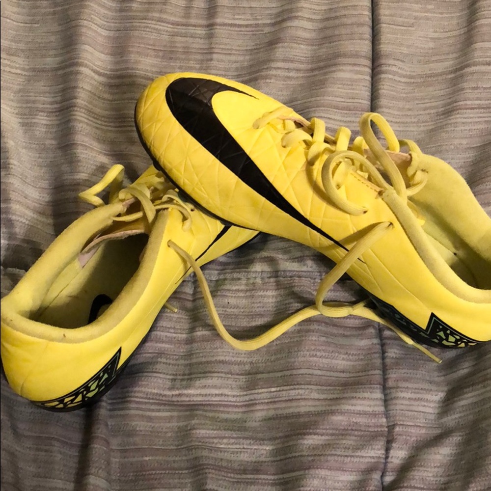 Womens or boys cleats